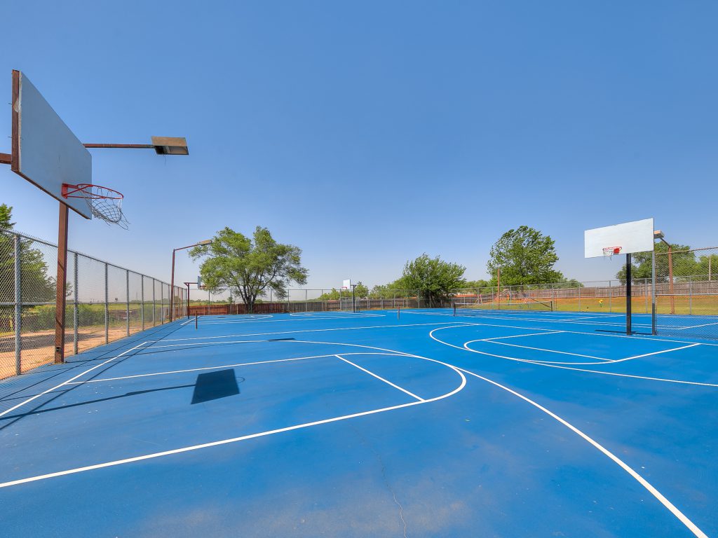 Forest Park Estates - basketball courts