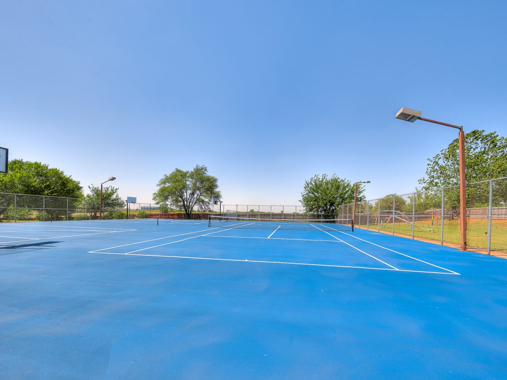 Forest Park Estates - tennis court